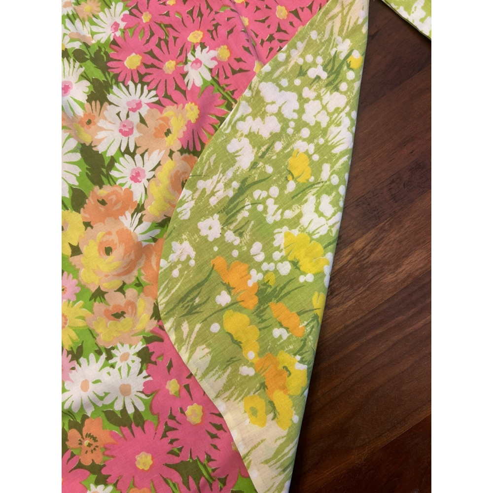 Vintage Half Apron Pink Flowers Organza with a White And Yellow Flowers- ￼ Retro - Picture 2 of 5